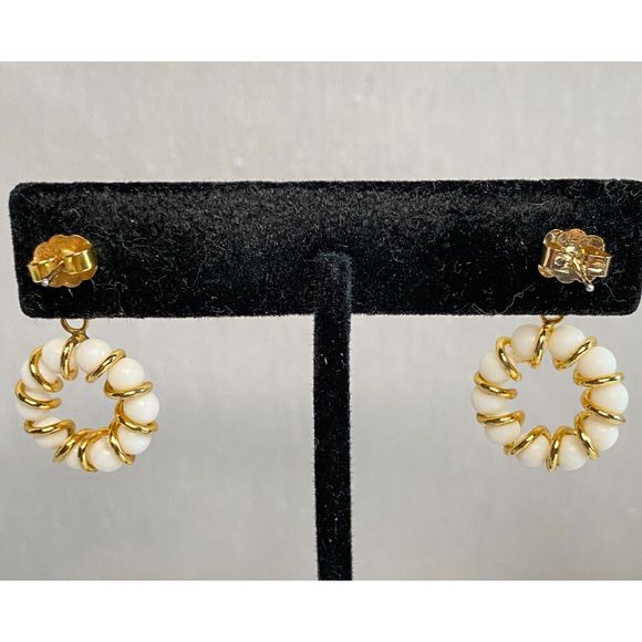 Little Hoop Earrings Gold Tone Wire Wrapped White Beads - Picture 5 of 6